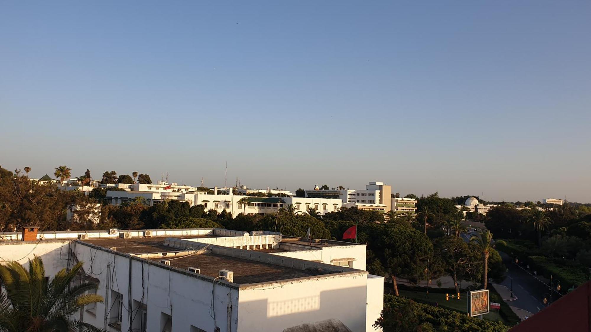 Appartement Agreable Avec 2 Tres Belles Terrasses Au Coeur De 拉巴特 外观 照片