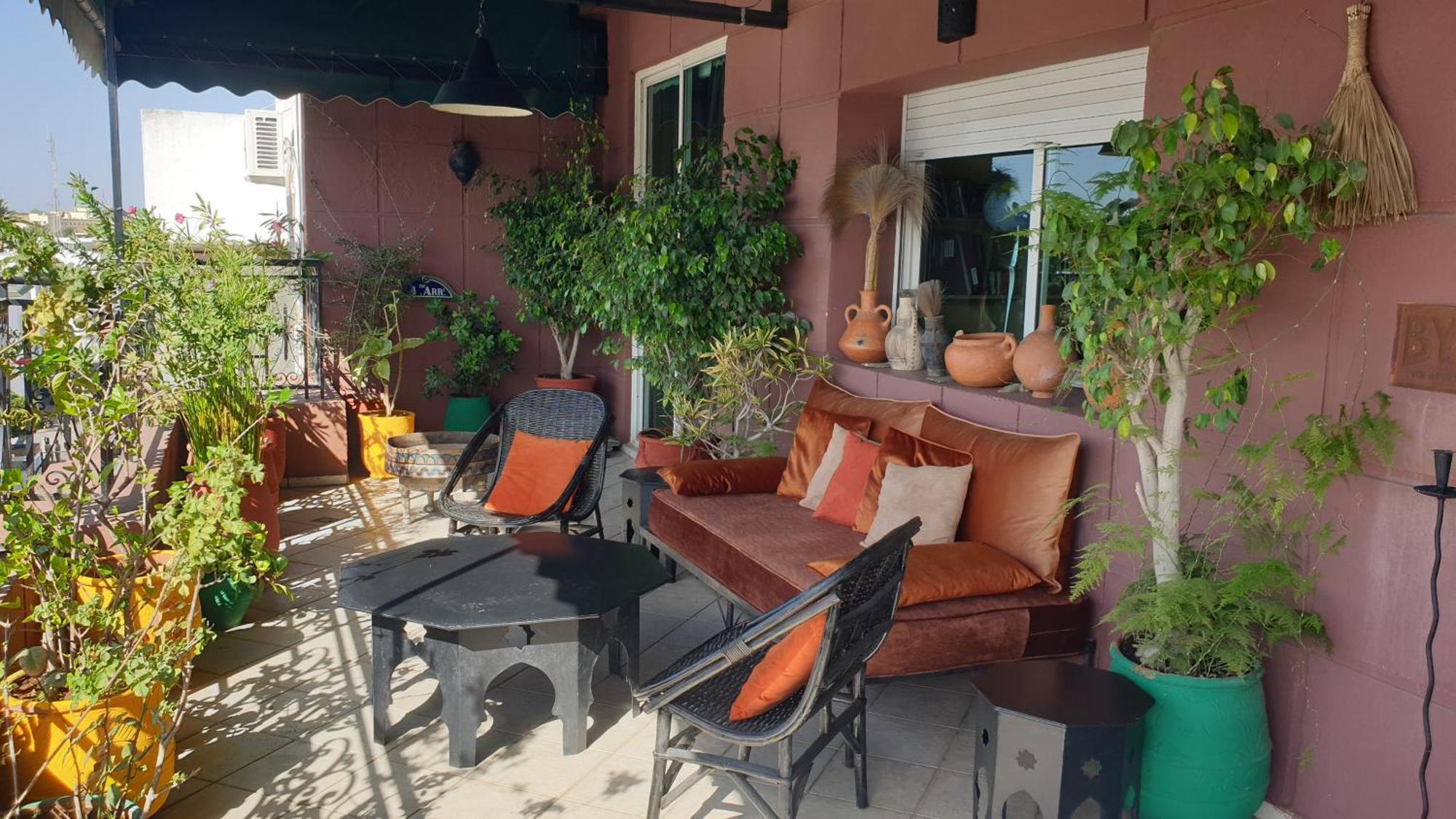 Appartement Agreable Avec 2 Tres Belles Terrasses Au Coeur De 拉巴特 外观 照片