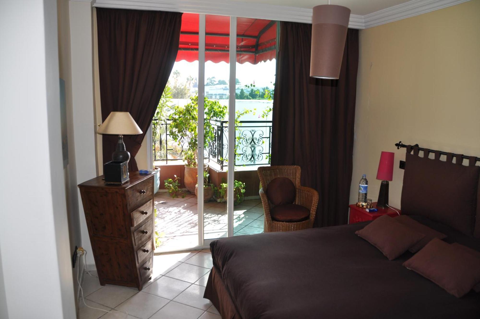 Appartement Agreable Avec 2 Tres Belles Terrasses Au Coeur De 拉巴特 外观 照片